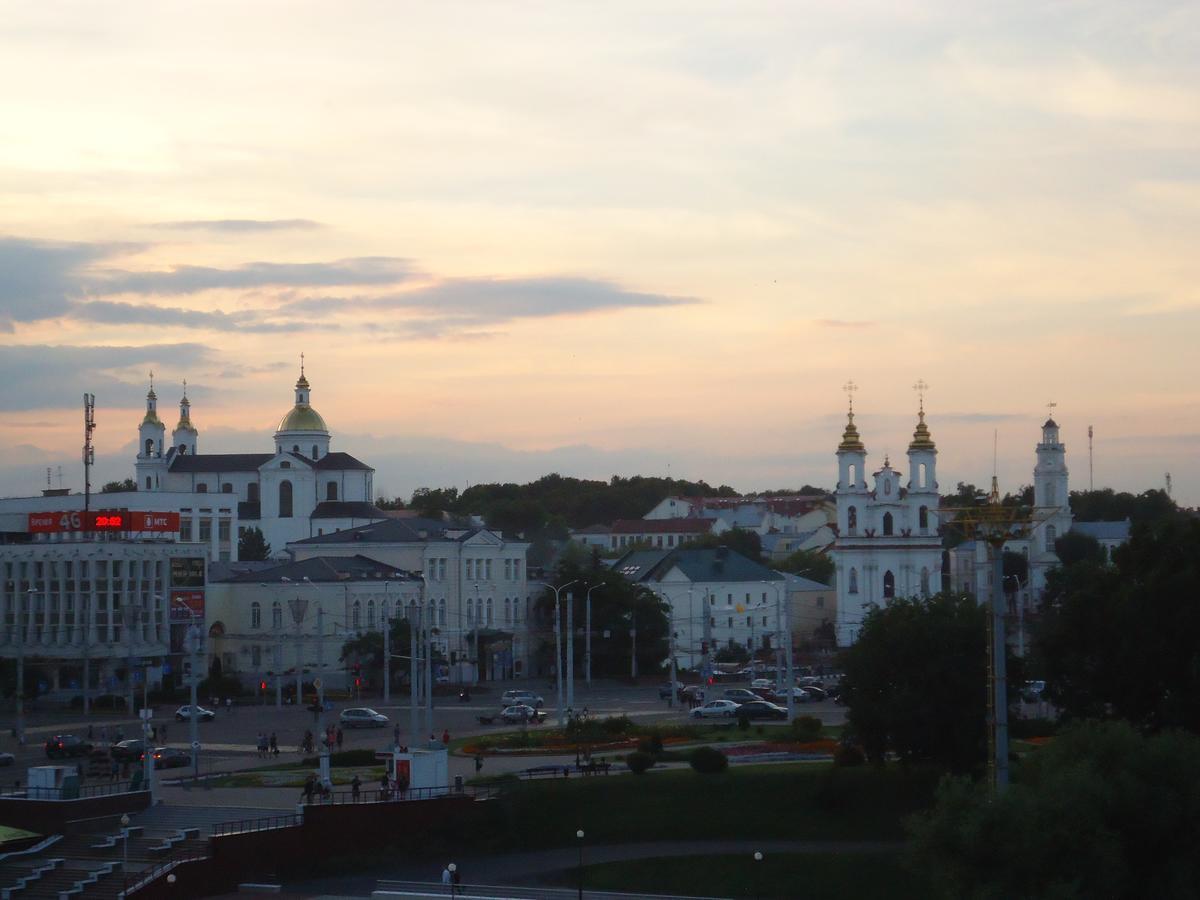 Apartment Bogdana Khmelnitskogo 7/13 Vitebsk Buitenkant foto